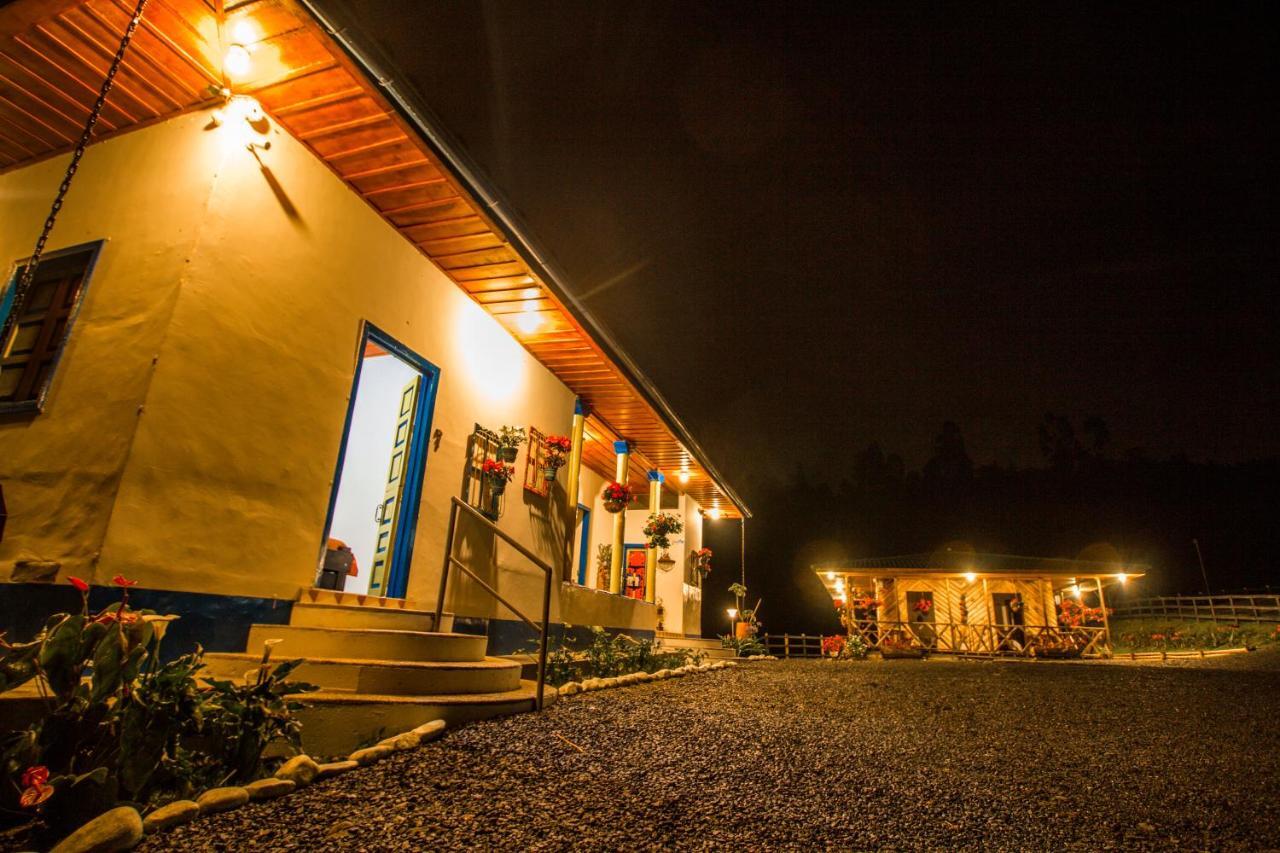 Hotel Bariloche Santa Rosa de Cabal Bagian luar foto