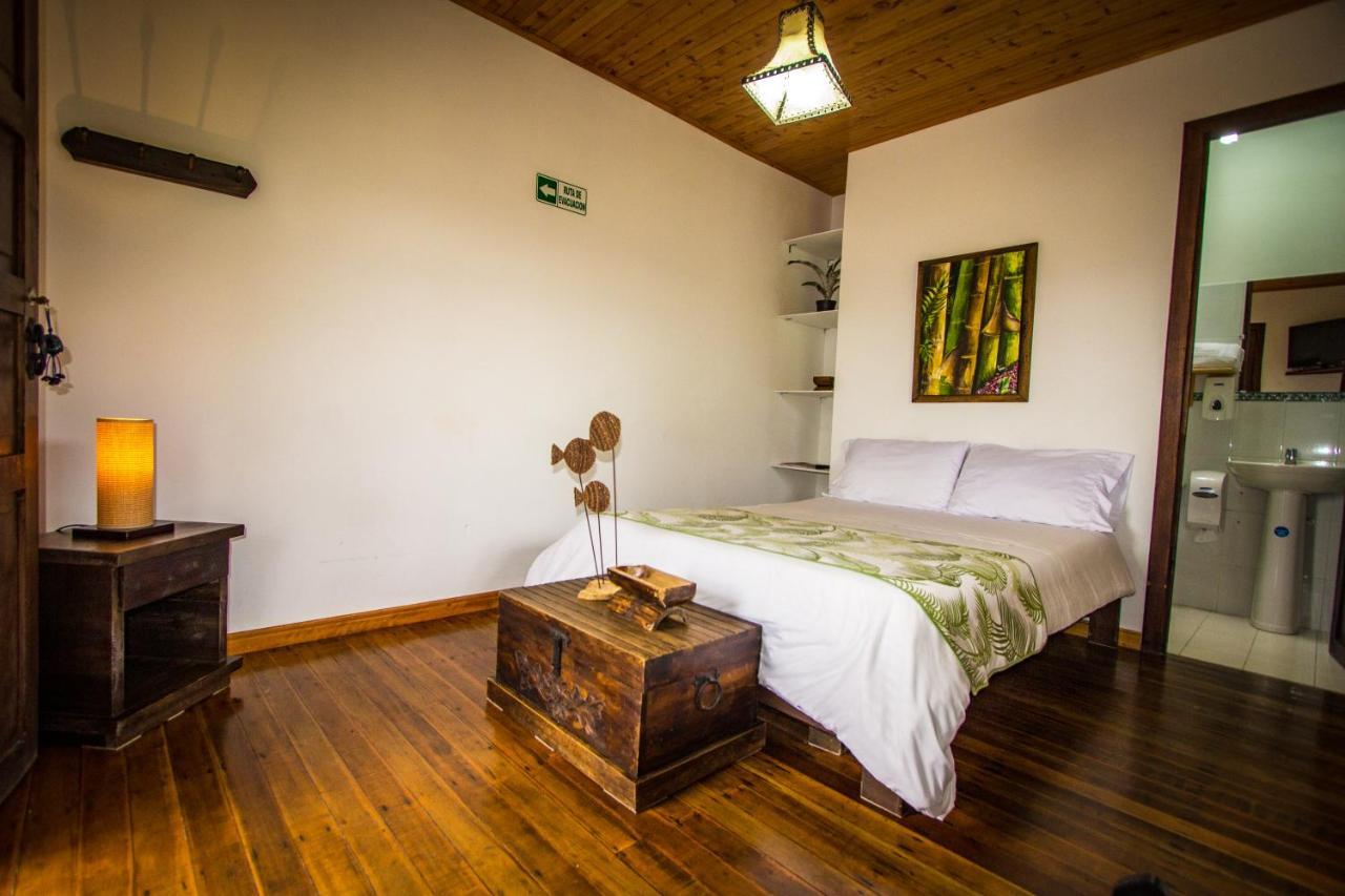 Hotel Bariloche Santa Rosa de Cabal Bagian luar foto