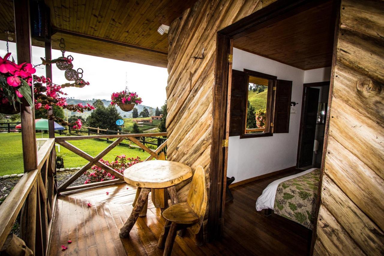 Hotel Bariloche Santa Rosa de Cabal Bagian luar foto